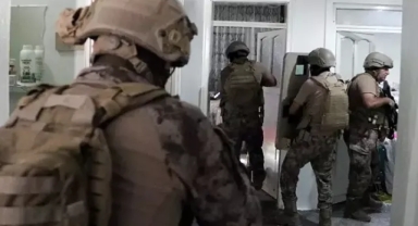 Bakan Yerlikaya: Kırmızı bültenle arama kaydı bulunan 42 şahıs yakalandı