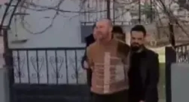 Çatı katında yakayı ele verdi