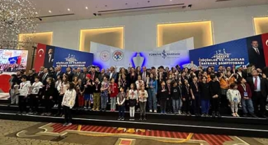 Dereceye girenler ödüllerini aldı