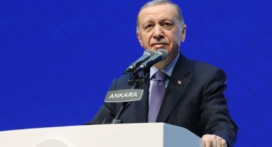 Erdoğan'dan muhalefete: Bol bol tatil yaptılar, belediyeleri meze yaptılar