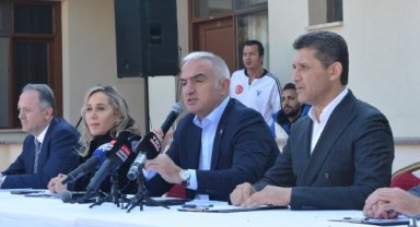  Ersoy: Antalya rekor kırmaya devam edecek