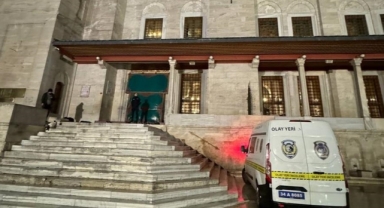 Fatih camisi imamı cami içinde bıçaklandı