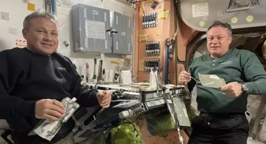 Gezeravcı’dan uzayda yemek paylaşımı