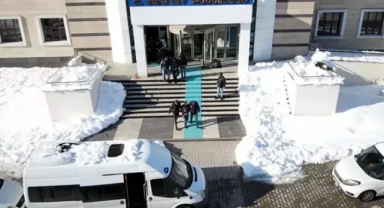 Göçmen kaçakçılarına operasyon