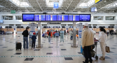 Gökten turist yağdı!