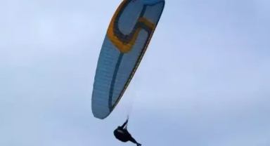 Gökyüzünde veda ettiler