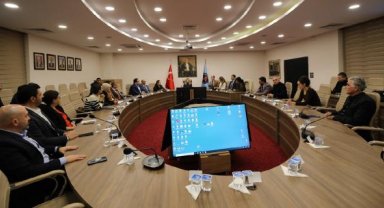 Üniversitelilerle iş dünyası buluşacak 