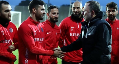 İlk antrenmanına çıktı