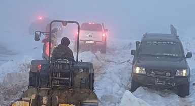 Yaylada kardan mahsur kaldılar 