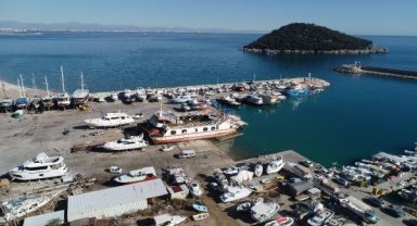 Balıkçı barınağında 'işgalci tekne' engeli 