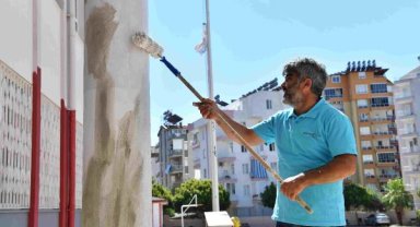 Konyaaltı'nda okullara bakım  