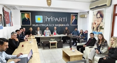 Meclis üyesi aday adaylarıyla buluştu 