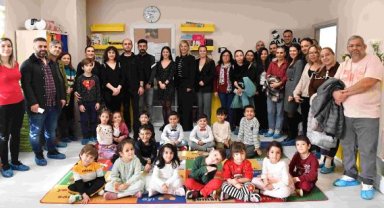 Miniklerin karne heyecanı 