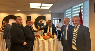 Resepsiyonda Gazze konuşuldu 