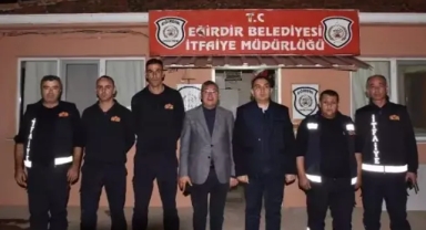 Sürücülere elma ikram ettiler