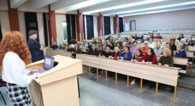 Yaşlılara Yüksek Lisans programı 