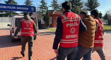 Yeni evli çiftin evine giren hırsız yakalandı