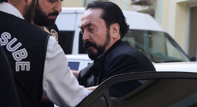 Adnan Oktar ve örgüt yöneticilerine hapis cezası