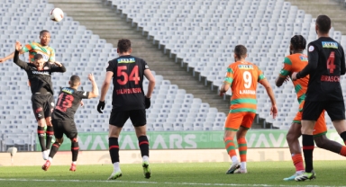 Alanyaspor zoru başardı: 1-1