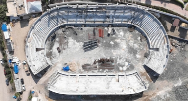 Atatürk Stadyumu tamamlanmak üzere