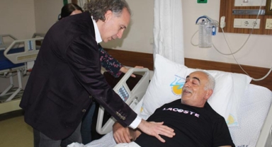 Bağırsağından 3 kilogram tümör çıktı