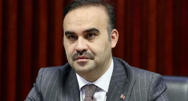 Bakan Kacır: Gezeravcı’nın dönüşü için beklemeye devam edeceğiz