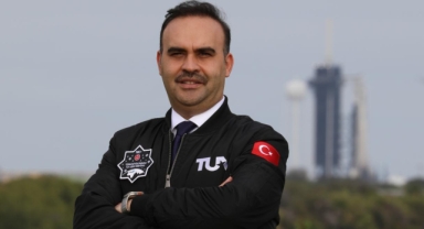 Bakan Kacır: Kendi mühendislerimizin ürettiği uzay aracıyla Ay'a erişeceğiz