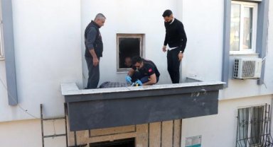 Çatıda tamir yaparken düştü