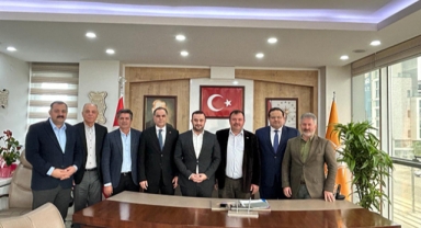 Düşman çatlattılar
