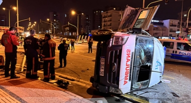 Hasta taşırken kaza yaptı