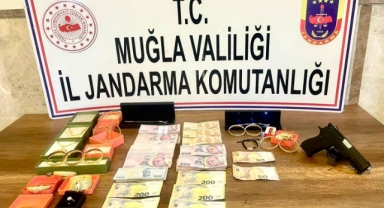 İş yerinden hırsızlık yaptı