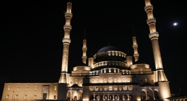 Miraç Kandili bu gece idrak edilecek