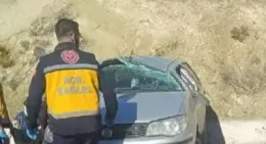 Otomobilin hakimiyetini kaybetti