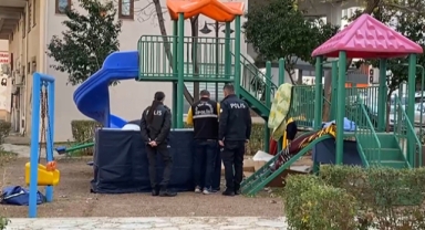 Parkta ölü bulundu
