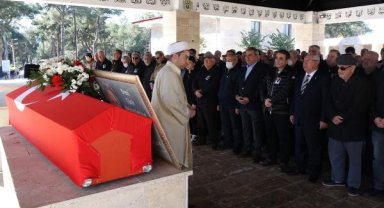 Profesör Alper Demirbaş'a hüzünlü veda