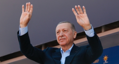 Reis geliyor