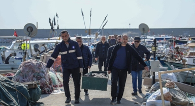 Emekli öğretmen denizde ölü bulundu