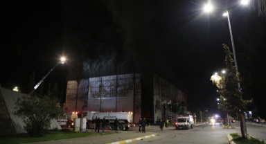 Tersane yangını panik yarattı