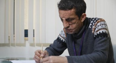 Üniversiteye hazırlanıyor