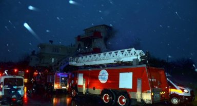 Alevlerin arasında mahsur kaldı, öldü