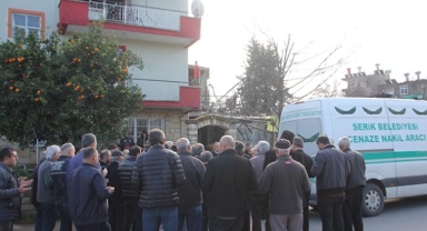 Evrak almak için eve geri dönmüş!