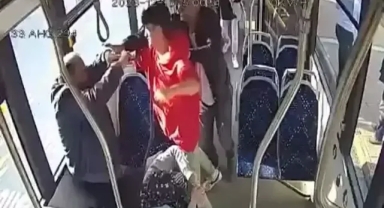 Yaşlı çifti öldüresiye dövdüler