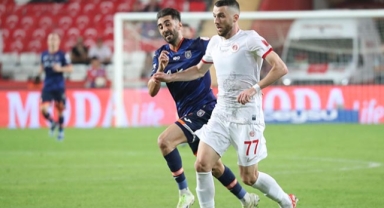 Akrep 'iki'lemek istiyor