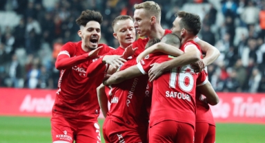 Antalyaspor, Beşiktaş'ı devirdi
