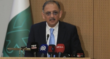 Bakan Özhaseki: Kentsel dönüşümden başka çare yok