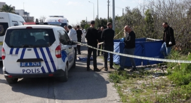 Bisikletiyle giderken çalılıkta kadın cesedi buldu