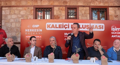 Başkan Böcek Kaleiçi’nde