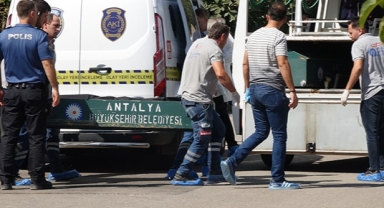 Eşini av tüfeğiyle öldüren sanığa müebbet
