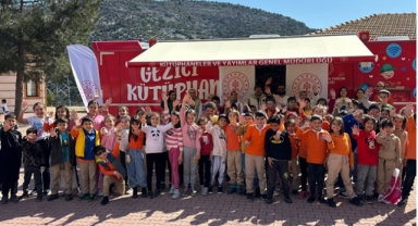 ‘Gezici Kütüphane’ yollarda