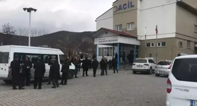 Kaçırdığı kızın ailesinin evini basıp, dehşet saçtı: 3 ölü, 1 yaralı